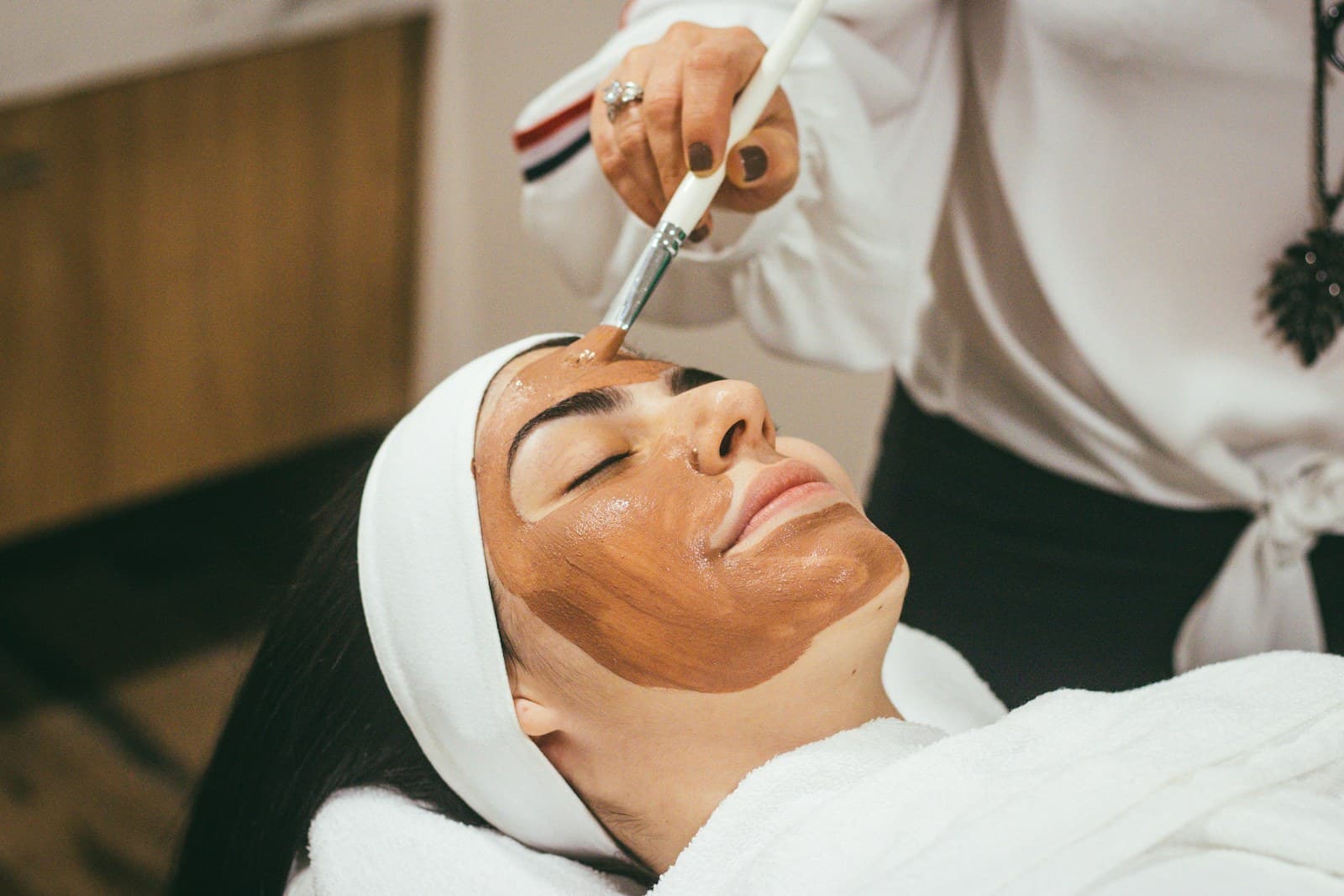 The Skincare Clinic Growth System: Premium Edition — Clozo Academy 90-day revenue growth course